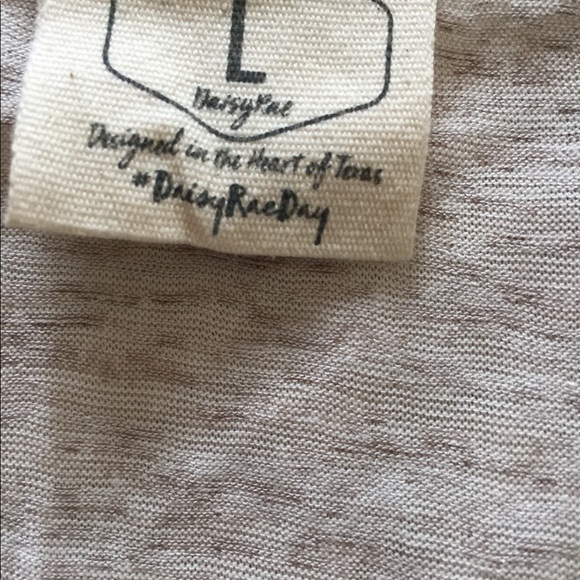 Daisy Rae T-Shirt - Designed in the heart of Texas - Picture 4 of 5